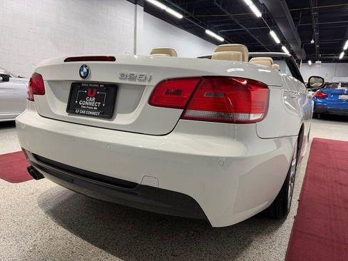 Used 2010 BMW 328i Convertible RWD image 12