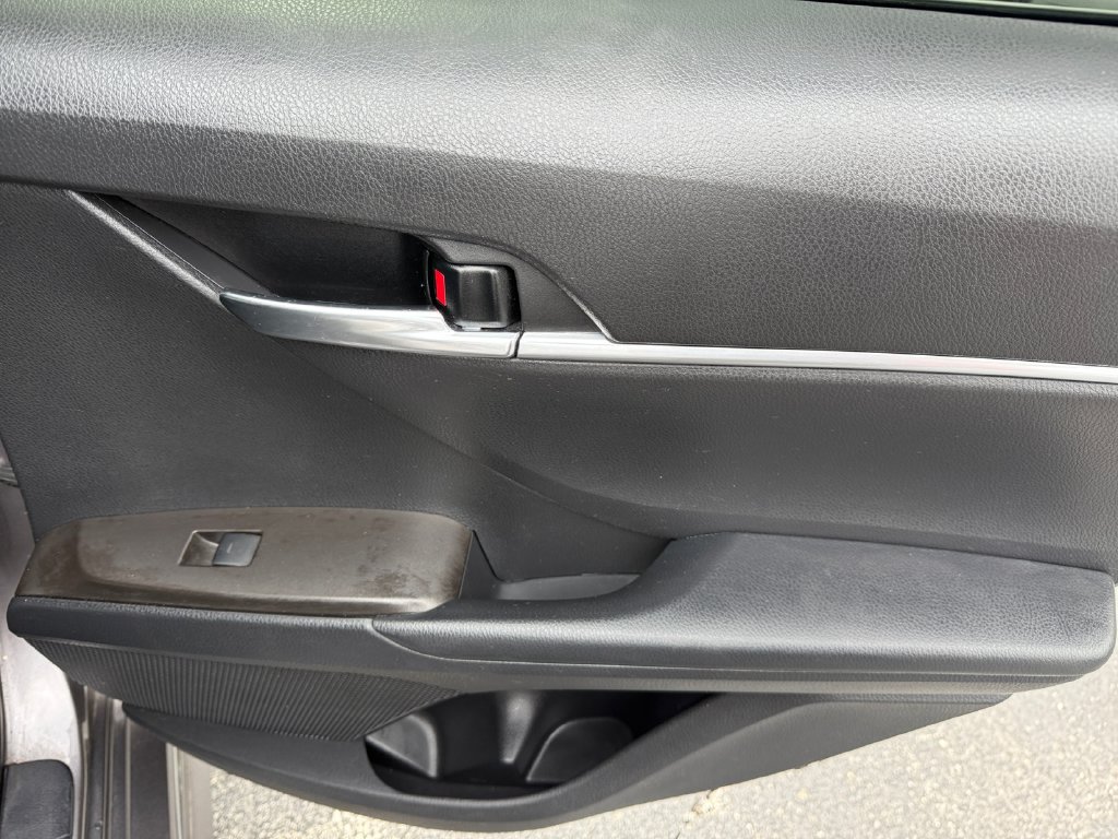 Certified 2022 Toyota Camry SE w/ Cold Weather Package FWD image 20
