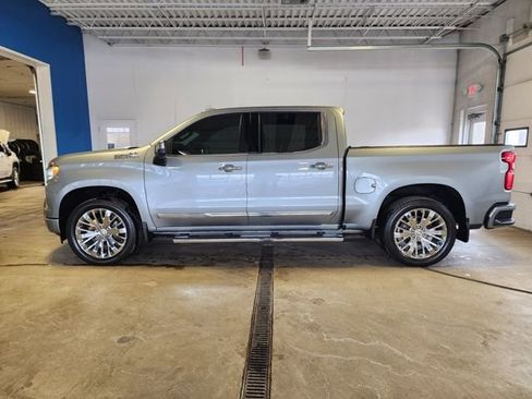 Used 2025 Chevrolet Silverado 1500 High Country w/ Technology Package image 1