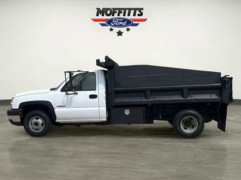 Used 2006 Chevrolet Silverado 3500 W/T w/ Snow Plow Prep Package image 8