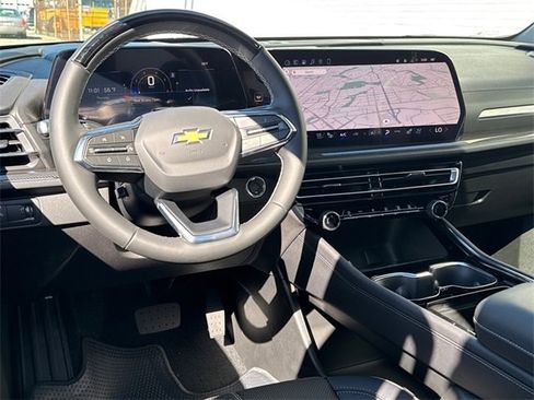 New 2026 Chevrolet Traverse High Country image 5