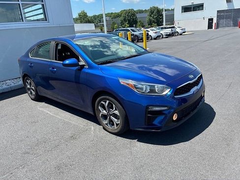 Used 2020 Kia Forte LXS FWD image 2