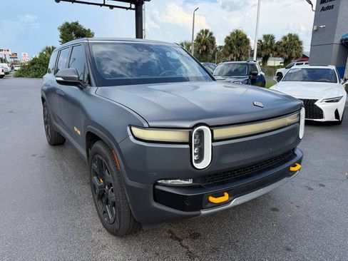 Used 2023 Rivian R1S Adventure AWD/4WD image 3