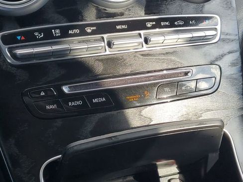 Used 2018 Mercedes-Benz GLC 300 GLC 300 image 30