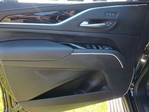Used 2023 Cadillac Escalade Sport w/ LPO, ONYX Package AWD/4WD image 10