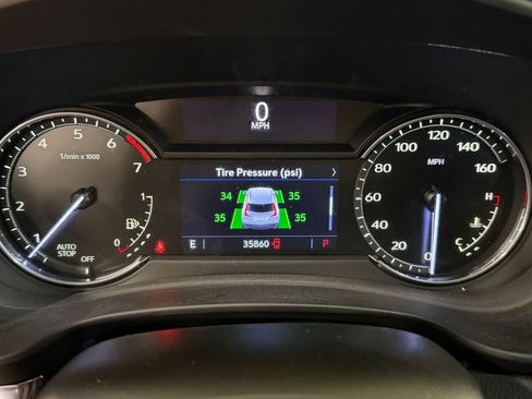 Used 2022 Cadillac XT4 Luxury w/ Cold Weather Package FWD image 21