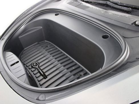 Used 2021 Tesla Model 3 Performance image 34