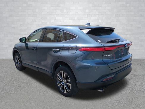Used 2021 Toyota Venza LE AWD/4WD image 7