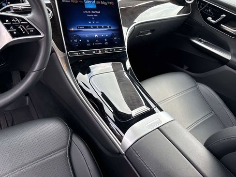 Used 2024 Mercedes-Benz GLC 300 image 26