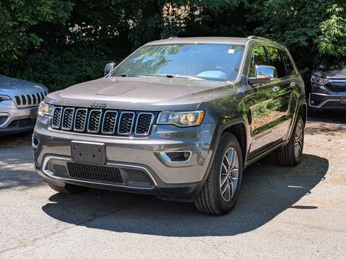 Used 2021 Jeep Grand Cherokee Limited w/ Luxury Group II AWD/4WD image 2