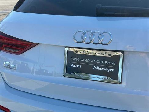 New 2025 Audi Q3 2.0T Premium image 13