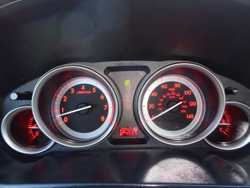 Used 2010 MAZDA CX-9 Grand Touring w/ Moonroof & Bose Audio Pkg image 19