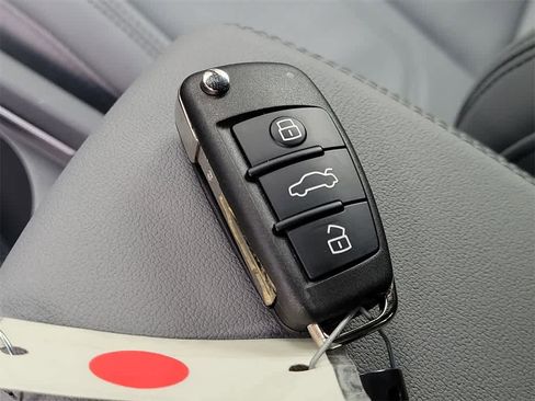 New 2025 Audi Q3 2.0T Premium image 20