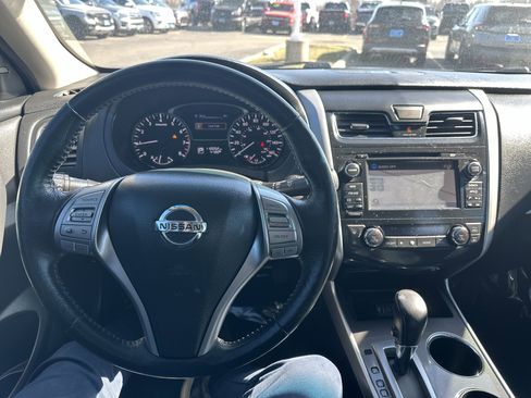 Used 2014 Nissan Altima 2.5 SL w/ Technology Package image 17