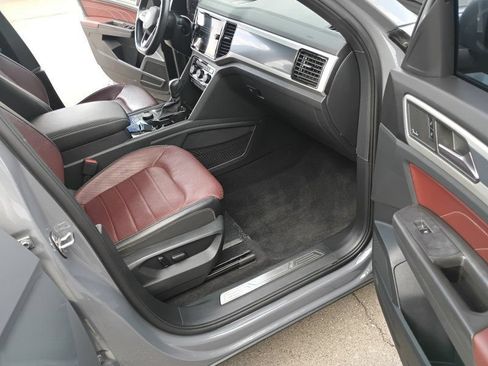 Used 2022 Volkswagen Atlas Cross Sport SEL Premium R-Line AWD/4WD image 21