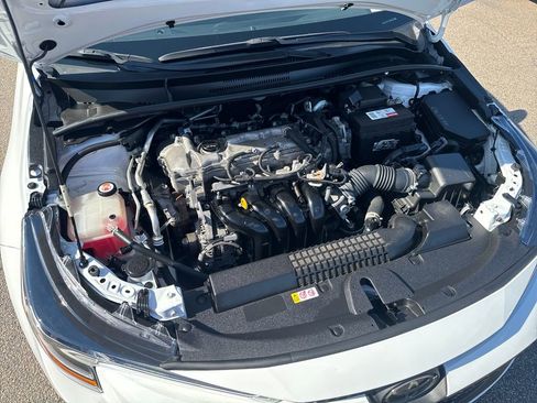 Used 2022 Toyota Corolla LE FWD image 47