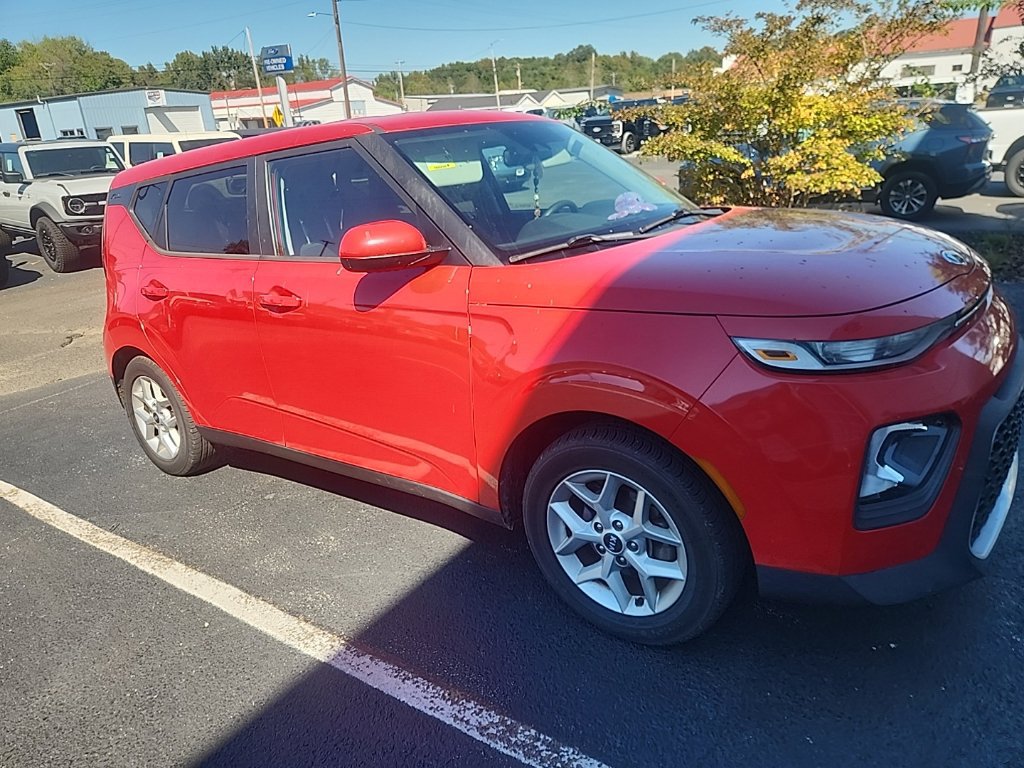 Used 2020 Kia Soul S FWD image 2
