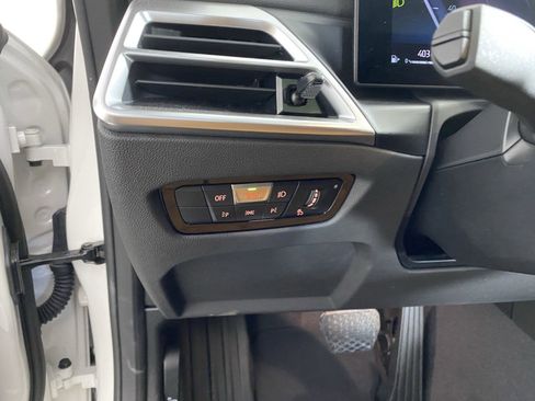 Used 2025 BMW 230i xDrive Coupe w/ Premium Package image 23