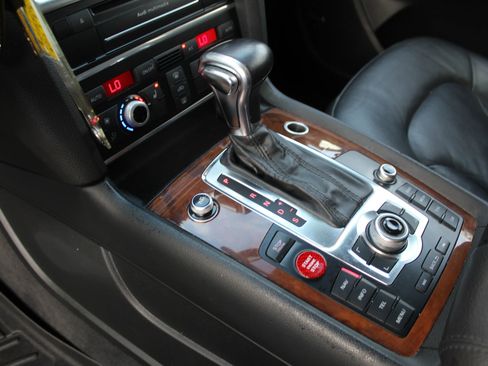 Used 2015 Audi Q7 3.0T Premium Plus w/ Premium Plus Package image 18