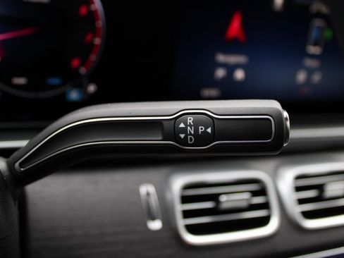 New 2026 Mercedes-Benz GLS 450 4MATIC image 23