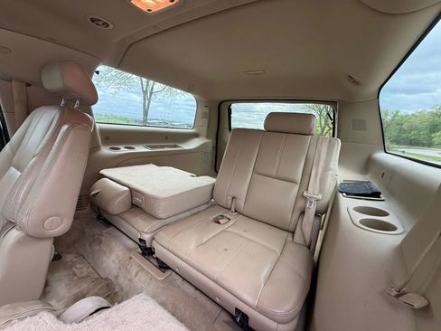 Used 2008 GMC Yukon XL Denali image 13
