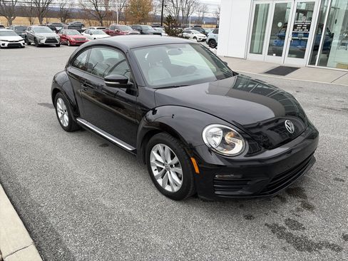 Used 2017 Volkswagen Beetle 1.8T Classic image 3