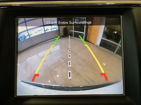 Used 2015 Jeep Grand Cherokee Limited w/ Luxury Group II image 20