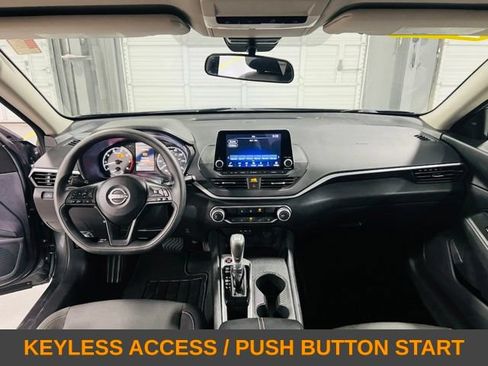 Used 2025 Nissan Altima 2.5 S FWD image 4