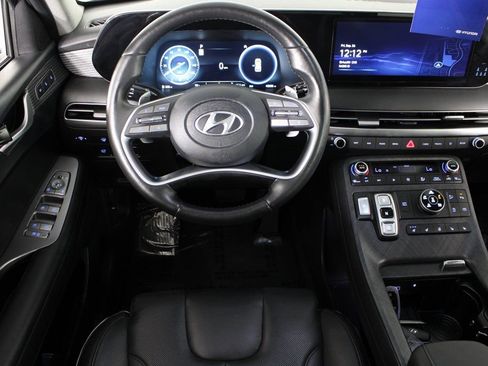 Certified 2024 Hyundai Palisade Limited image 17