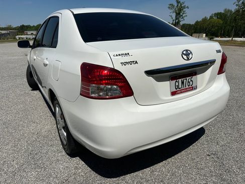 Used 2011 Toyota Yaris Sedan image 3