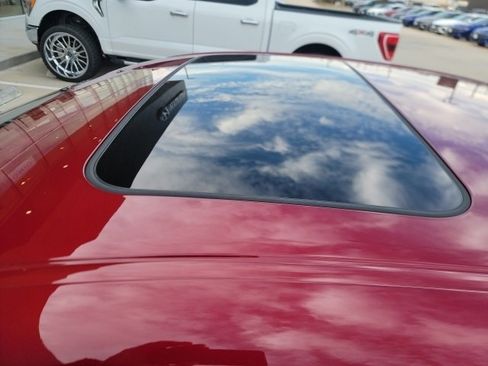 Used 2025 Lexus ES 300h Ultra Luxury image 3