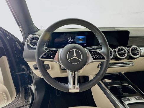 Certified 2025 Mercedes-Benz EQB 250+ image 12