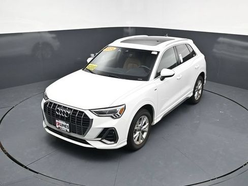 Used 2024 Audi Q3 2.0T Premium AWD/4WD image 41