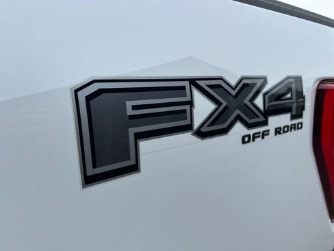 Used 2022 Ford F150 Lariat w/ Equipment Group 502A High image 32