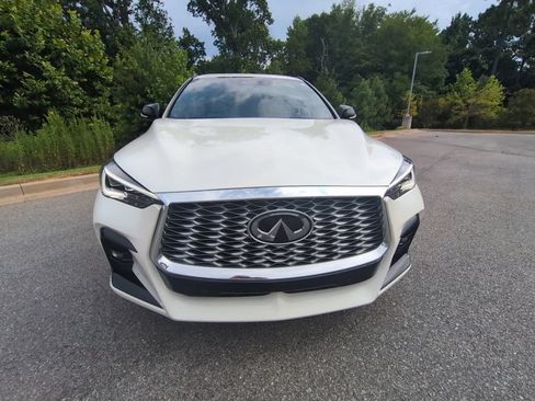 Used 2023 INFINITI QX55 Essential AWD/4WD image 3