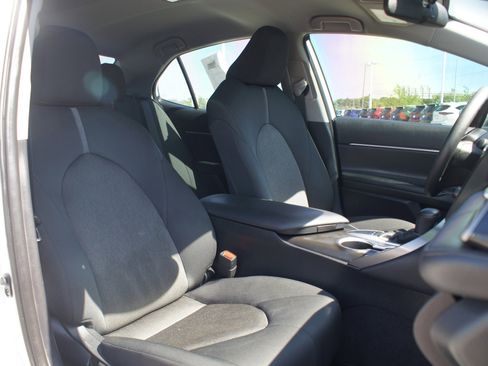 Used 2024 Toyota Camry LE FWD image 19