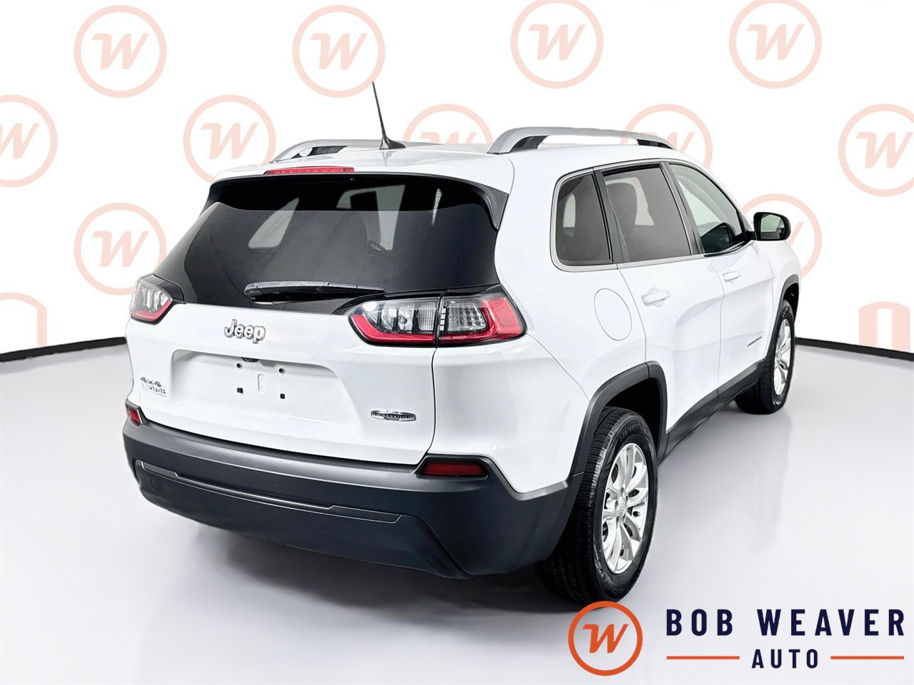 Used 2019 Jeep Cherokee Latitude w/ Cold Weather Group AWD/4WD image 8