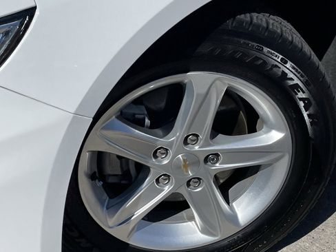 Used 2024 Chevrolet Malibu LT image 9