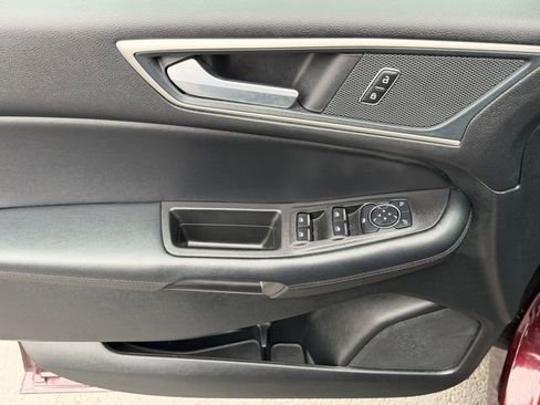 Used 2024 Ford Edge SEL w/ Convenience Package image 14