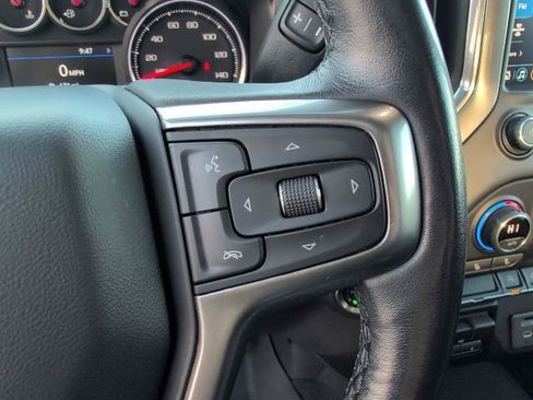 Used 2021 Chevrolet Silverado 1500 LT w/ Convenience Package II image 17