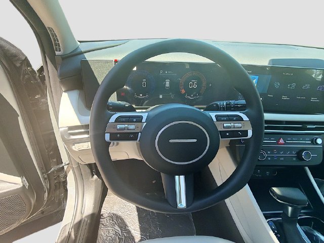 New 2026 Hyundai Tucson SE FWD image 11