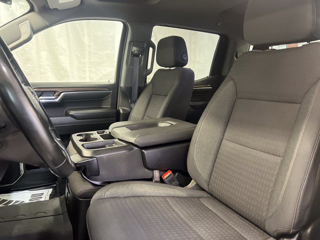 Used 2024 Chevrolet Silverado 1500 RST AWD/4WD image 21