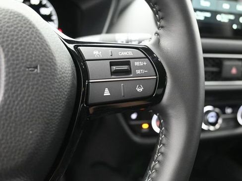 New 2026 Honda HR-V EX-L image 17