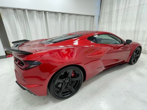 Used 2025 Chevrolet Corvette E-Ray AWD/4WD image 5