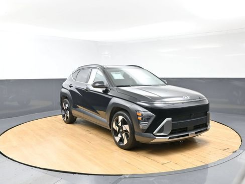 Used 2024 Hyundai Kona Limited FWD image 3