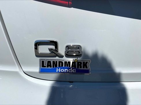 Used 2019 Audi Q8 Premium Plus w/ Premium Plus AWD/4WD image 33