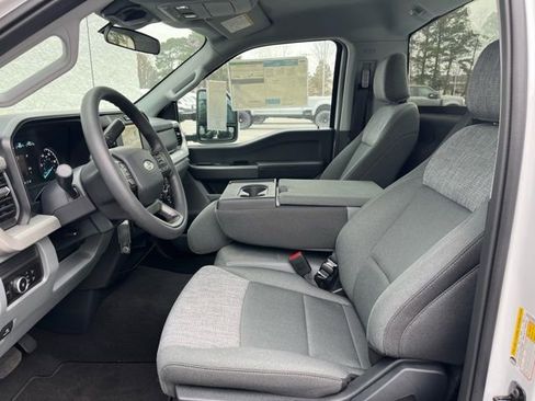 New 2026 Ford F350 XLT RWD image 4