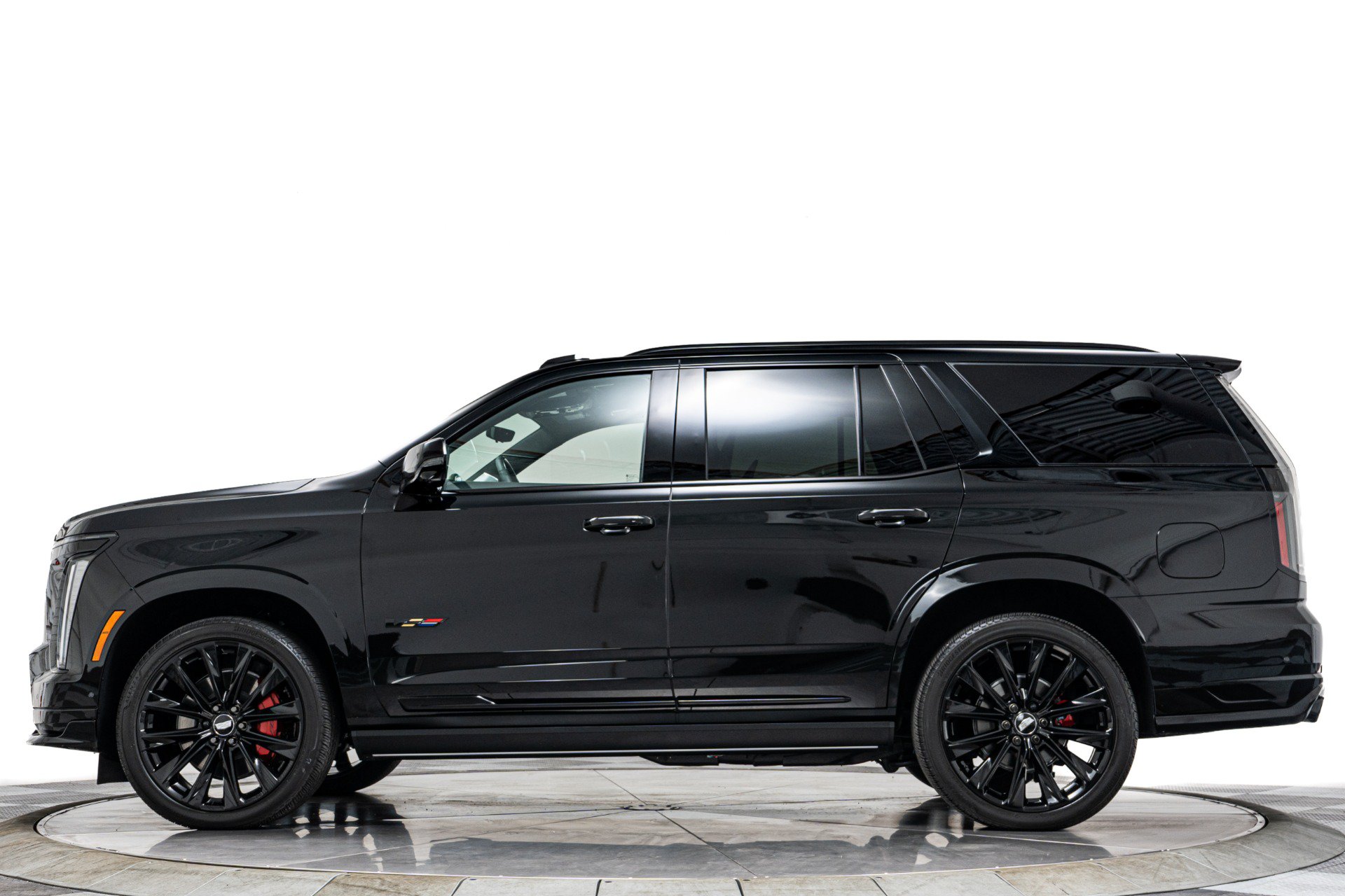 Used 2026 Cadillac Escalade V w/ LPO, ONYX Package AWD/4WD image 6
