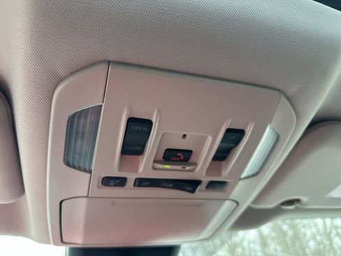 New 2026 Toyota Highlander Limited image 28