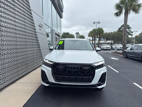 Used 2025 Audi Q7 3.0T Premium Plus w/ Premium Plus Package image 2
